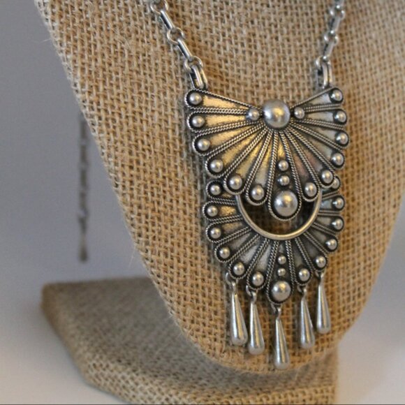 Chloe + Isabel Jewelry - NWOT Retired Chloe + Isabel TAXCO Convertible Pendant Necklace